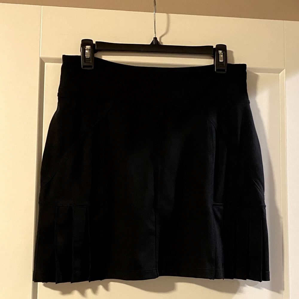 Athleta pleated skort; black; size S